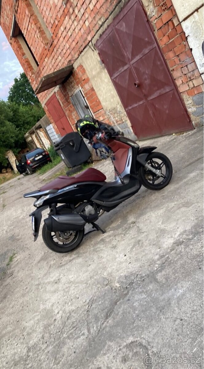 Piaggio Beverly 350i