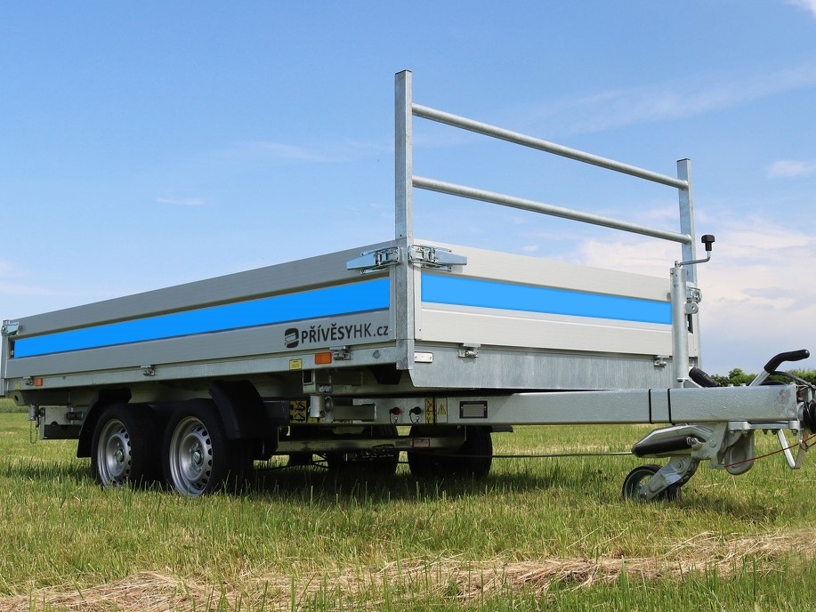 Sklopný přívěs, 360x180x35 cm, 3500 kg, elektrické sklápění