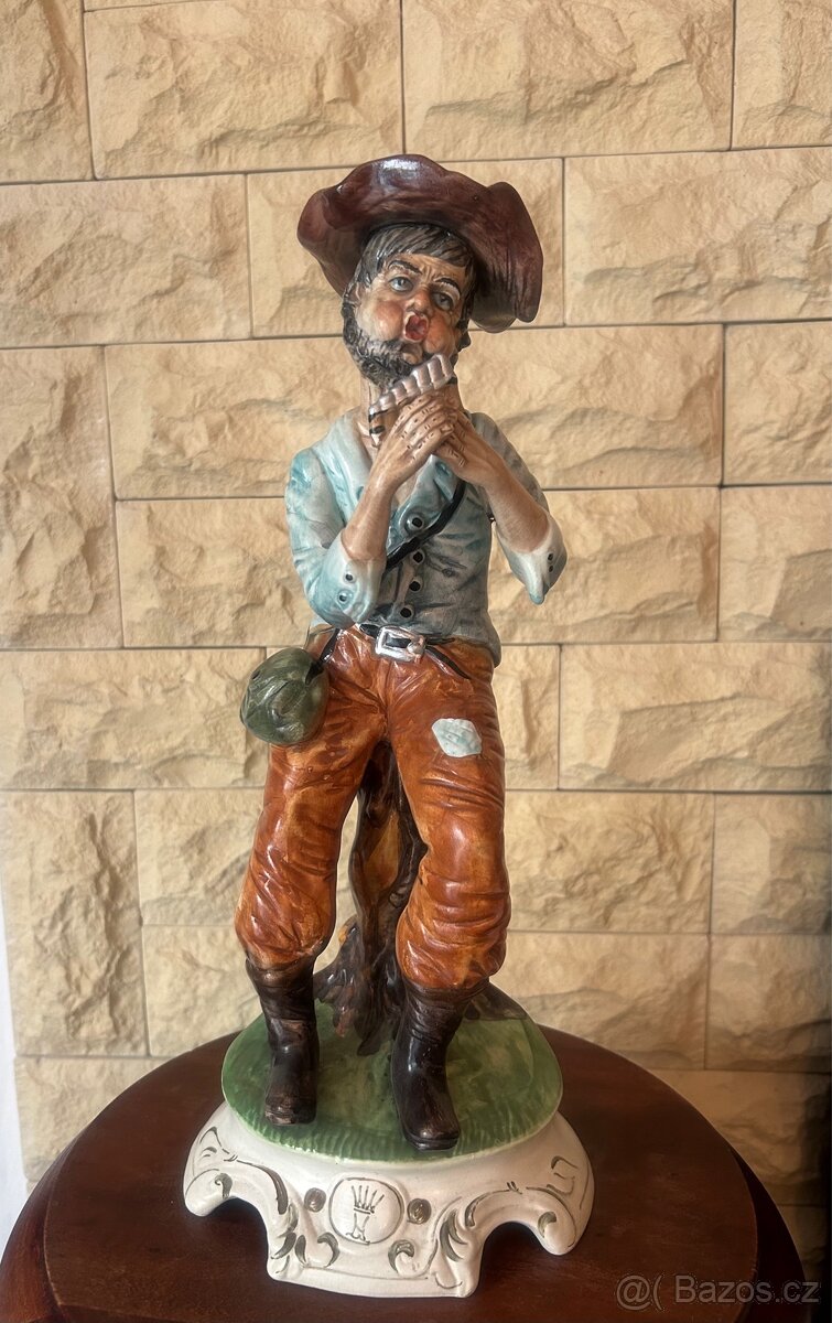 Porcelánová italská soška Capodimonte,značená 37cm