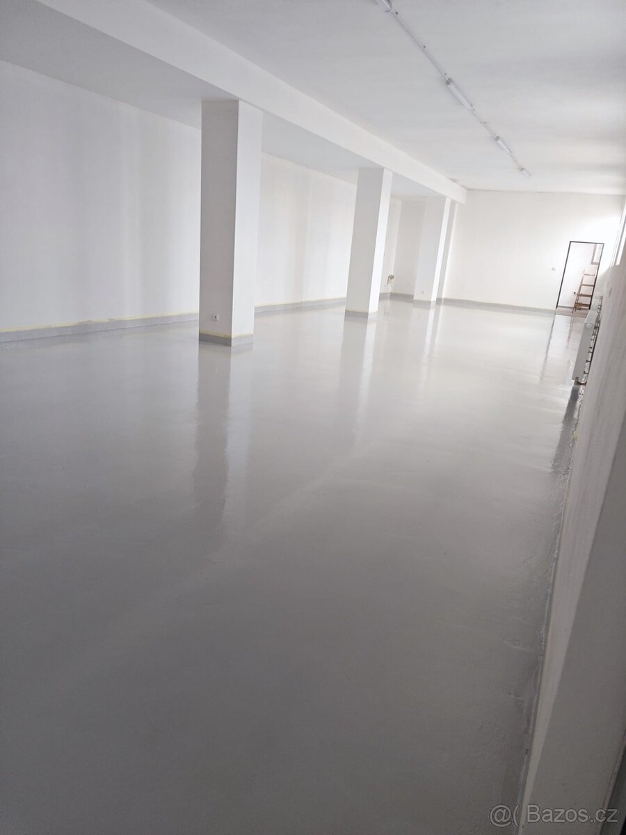 Pronájem skladu 129 m² ve Strakonicích, Radošovicích