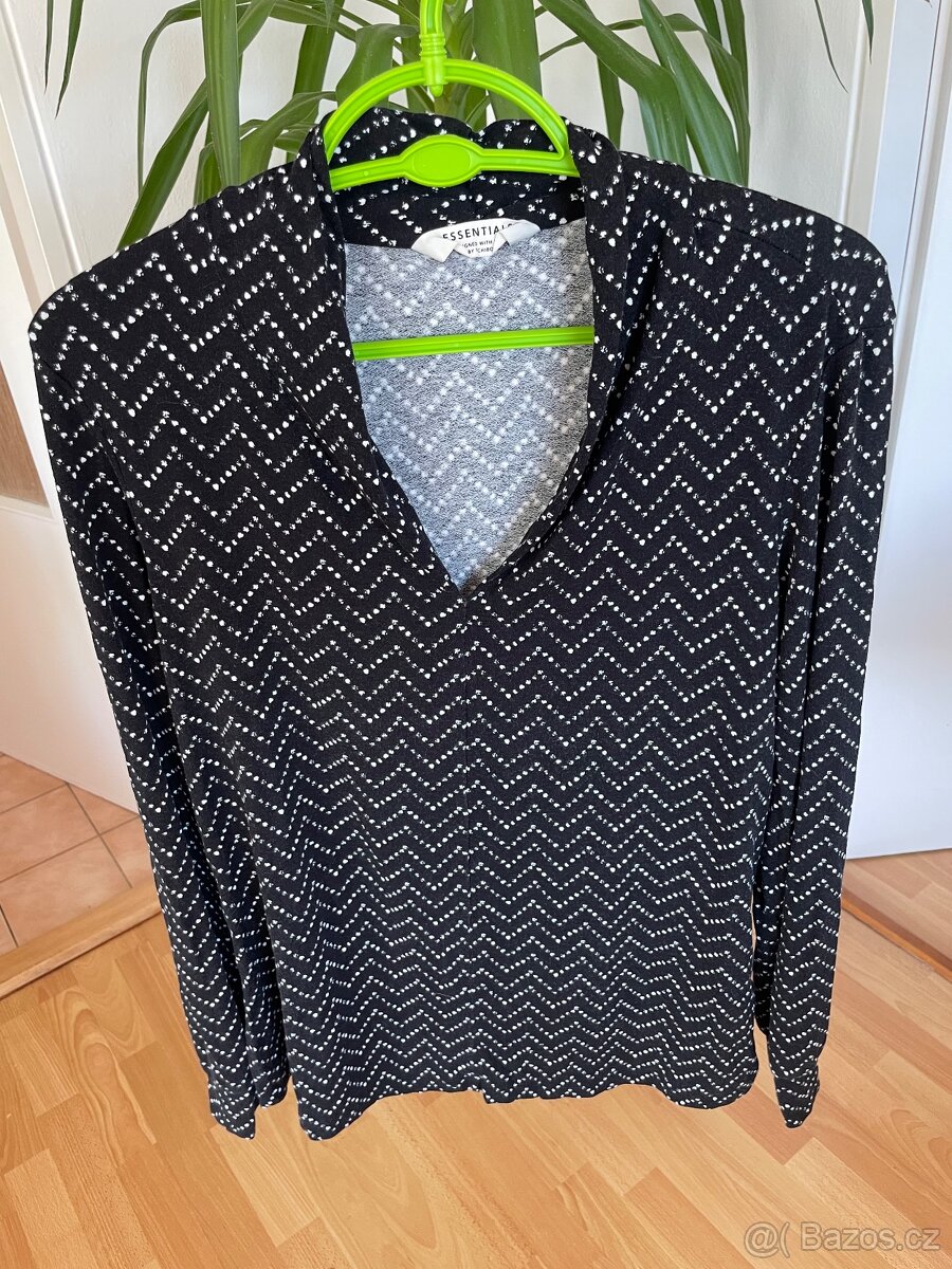 TCM Tchibo halenka vel. 36/38 může být o větší 38/40, pružná