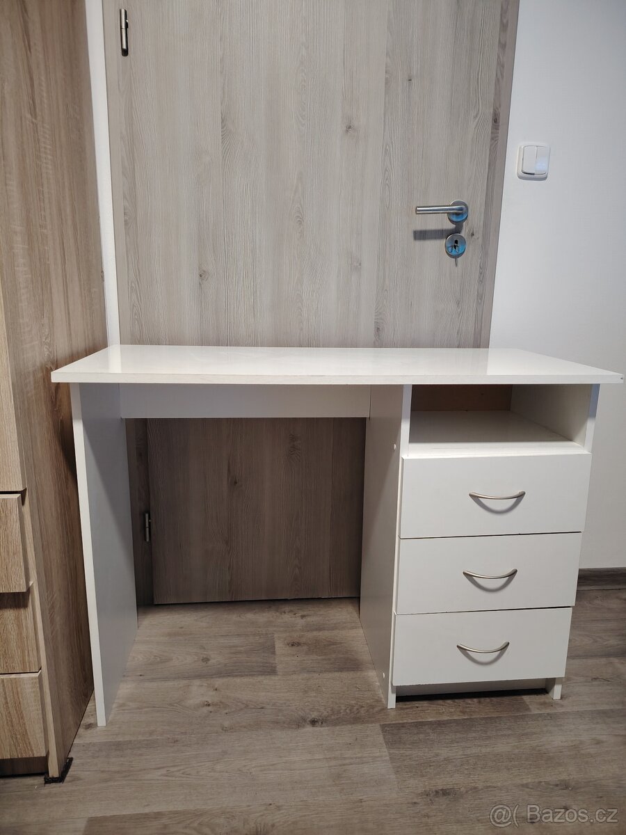 Psací stůl pro školáka