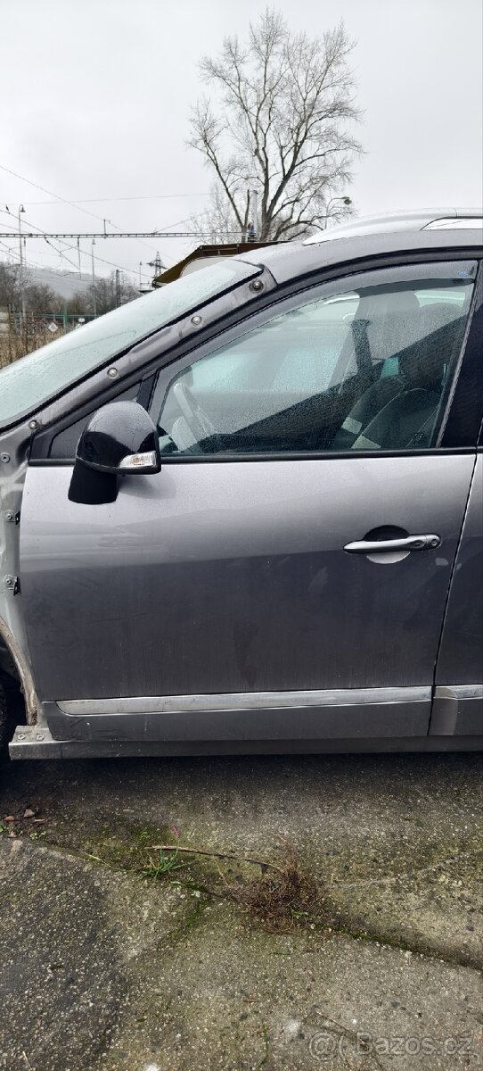 Scenic III dveře přední levé řidiče TEKNG