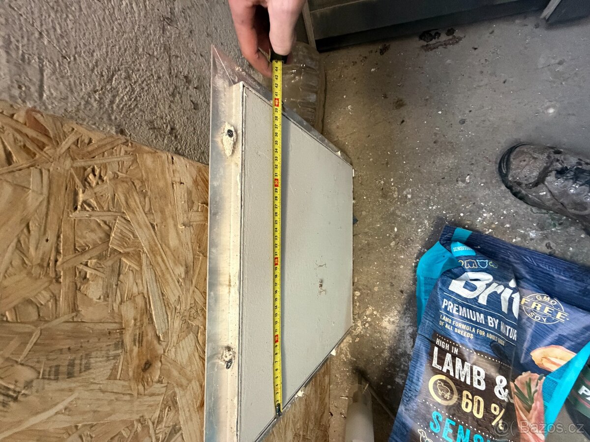 SDK dvířka 40x40 cm