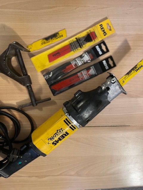 Ruční elektrická pila Rems Tiger