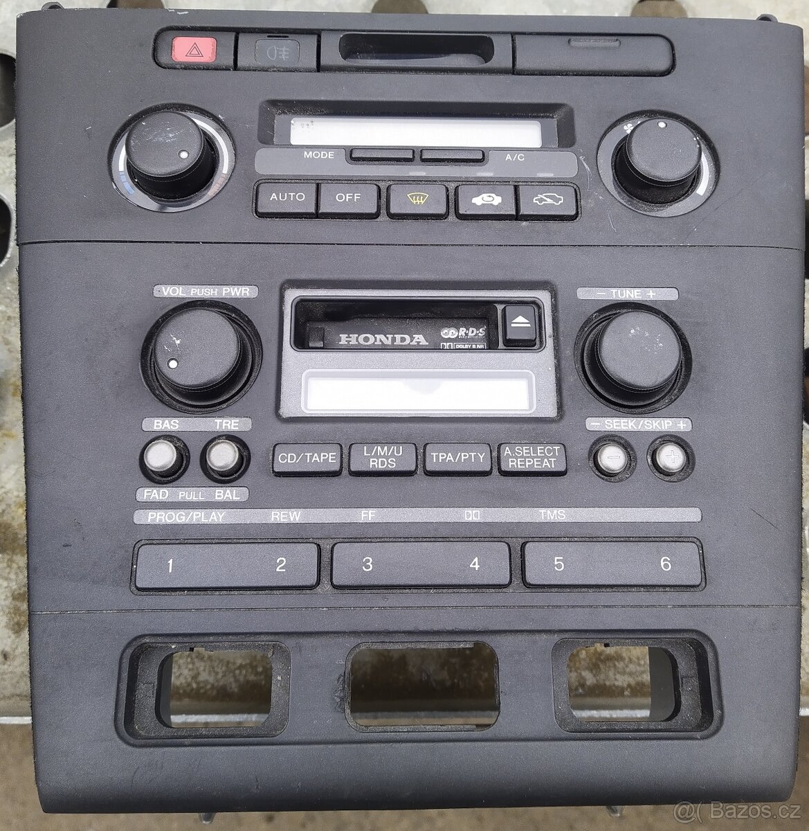 Honda Legend KA9 OEM 2DIN rádio
