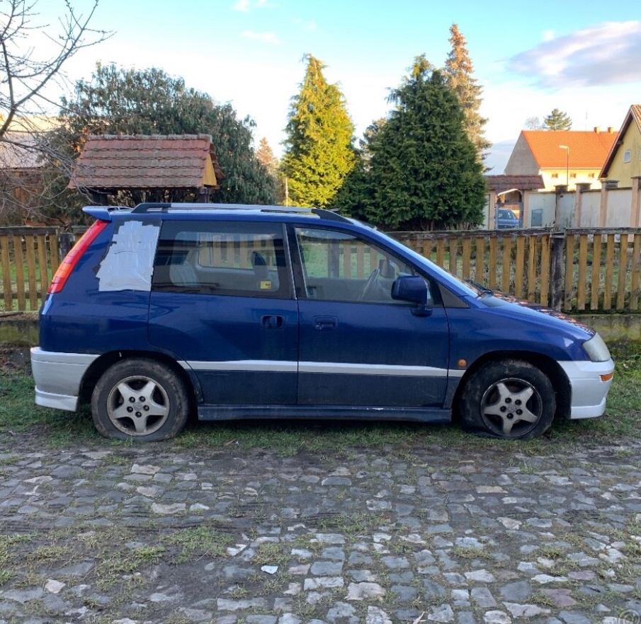 Mitsubishi space runner 2,5l na náhradní díly