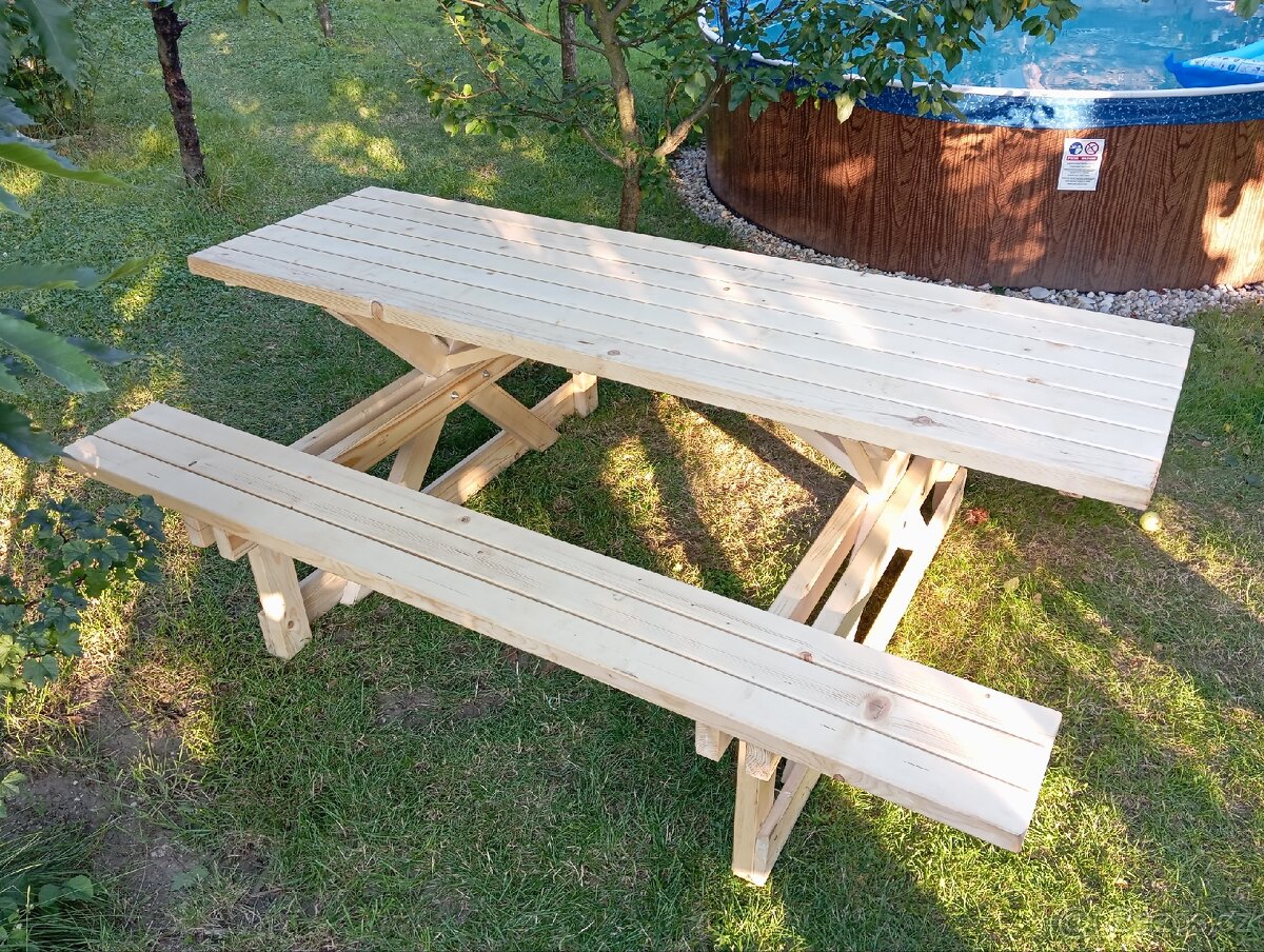 Pivní set, posezení