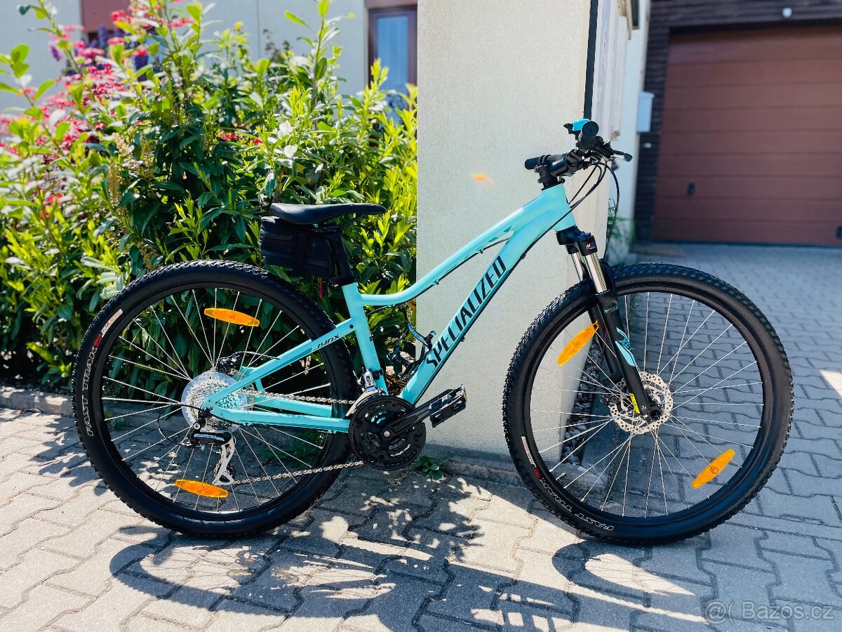 Krásné dámské dívčí kolo Specialized 27,5