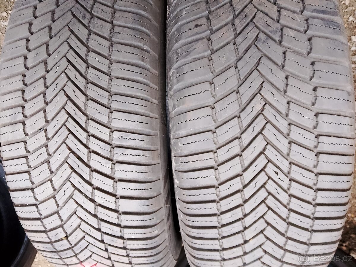 225/60/17 103v Bridgestone - celoroční pneu 2ks