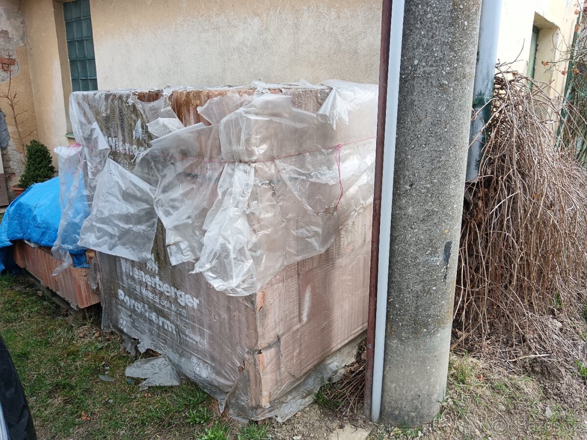 Prodám cihle Wienerberger 25x40x25