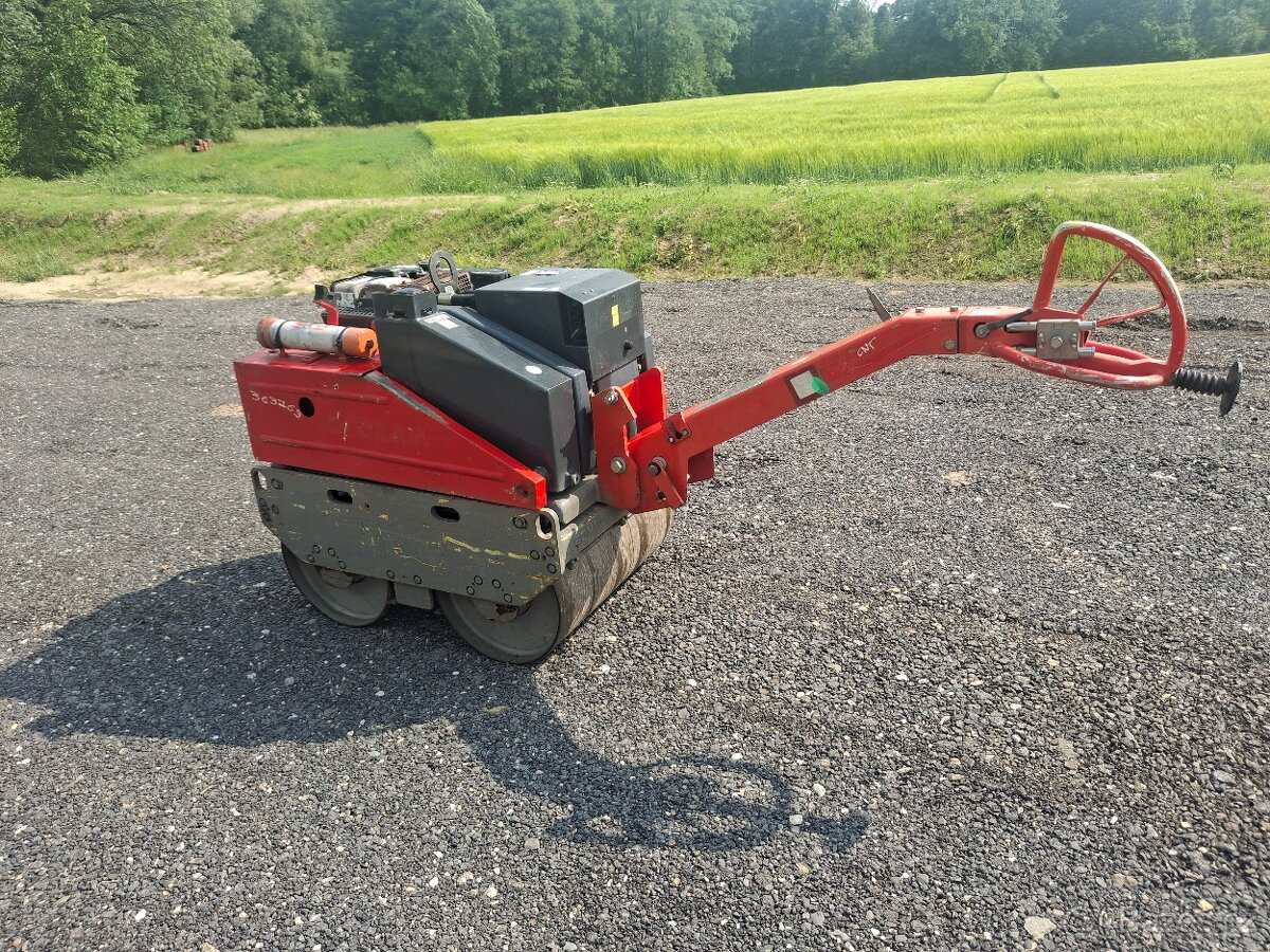 Válec Bomag BW65 H