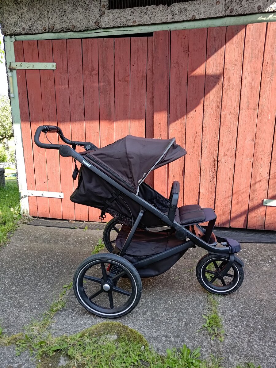 Kočárek Thule Urban Glide 2 (2021) + bohaté příslušenství