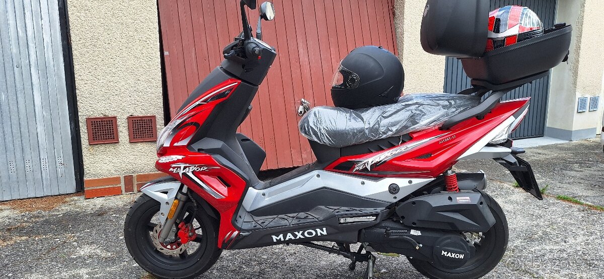 Prodám skútr Maxon 125 r.v.2016
