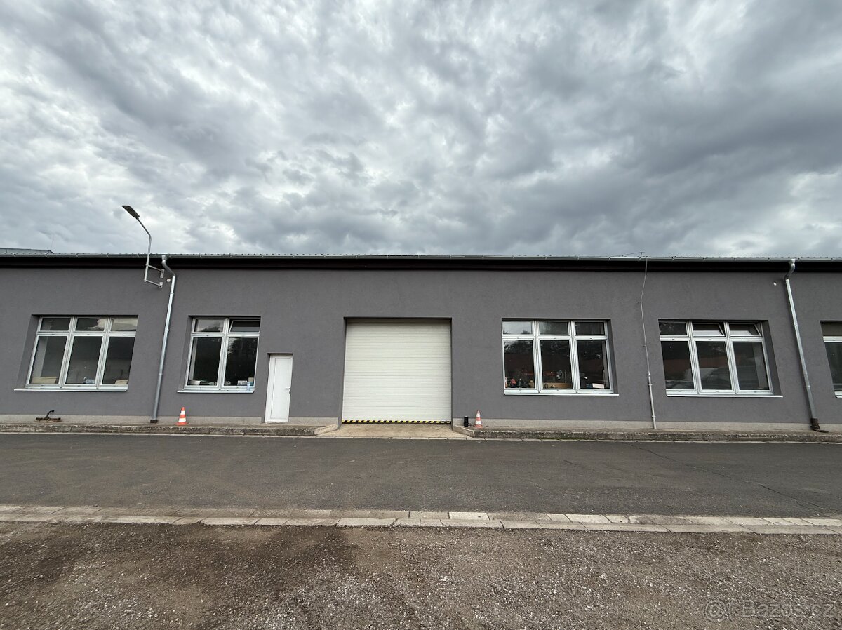 Pronájem haly 300 m² – Smidary