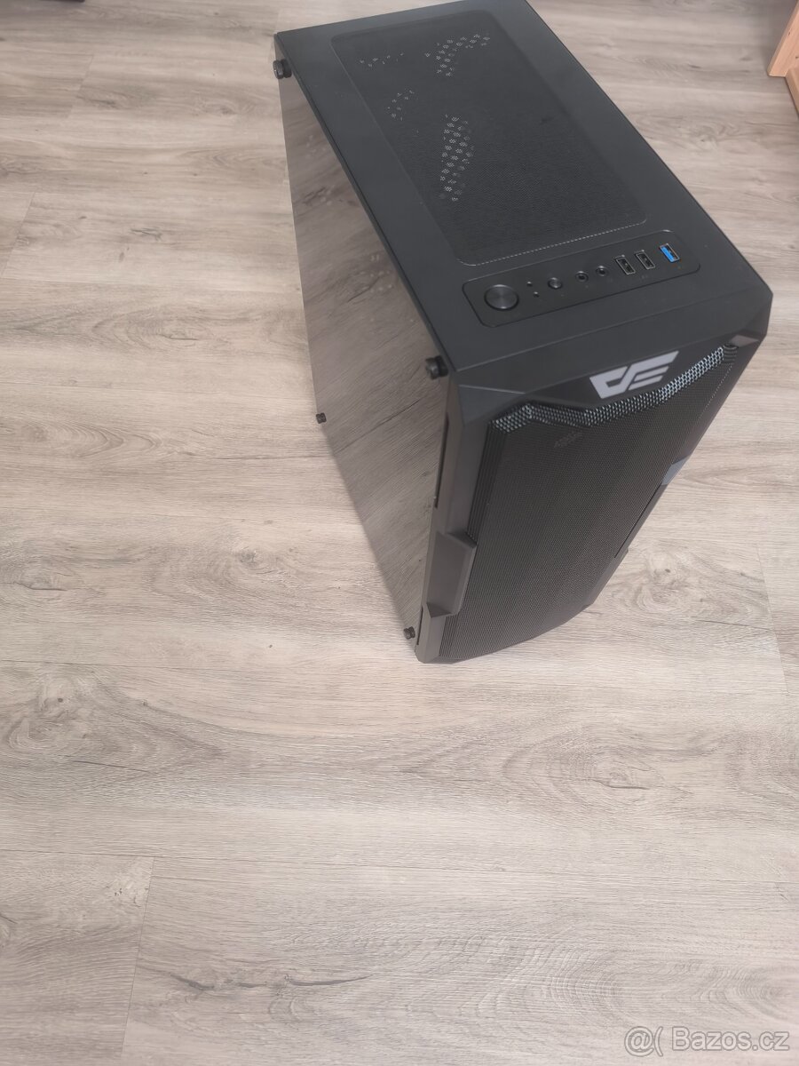 3x PC různé konfigurace