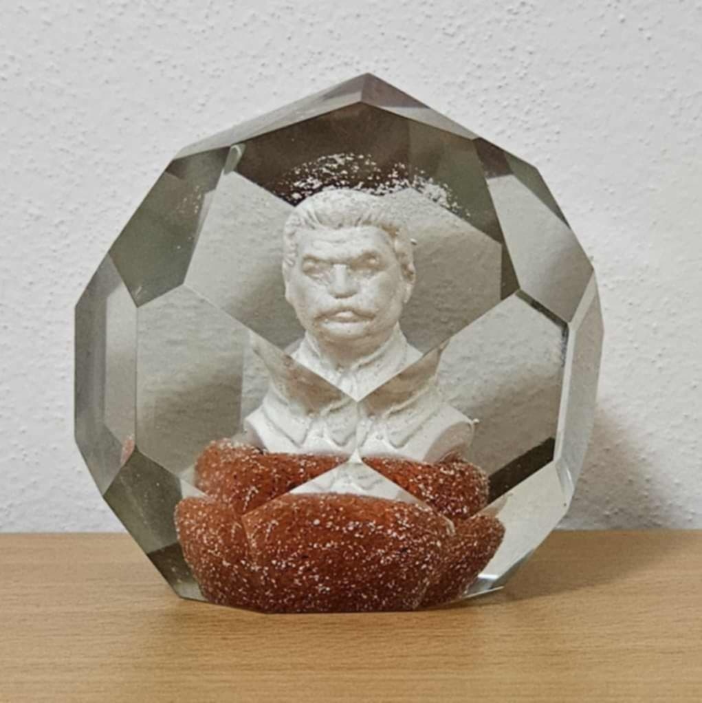 BROUŠENÉ TĚŽÍTKO - STALIN - RARITA