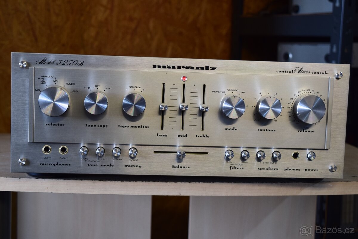 MARANTZ MODEL 3250B VINTAGE STEREO PŘEDZESILOVAČ
