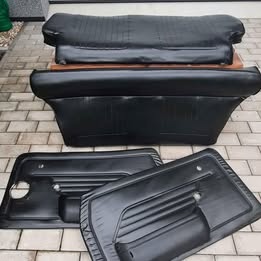 Fiat 126p Maluch - tapecirunk a sedačky
