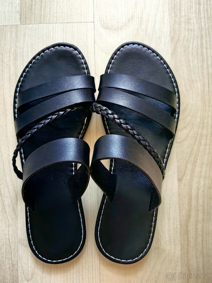 Dámské černé sandále vel. 38/39