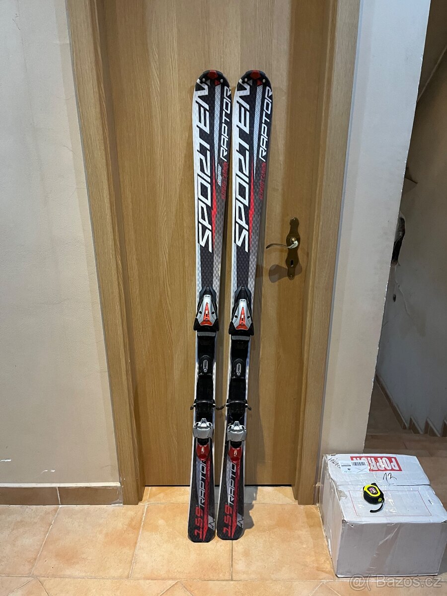 Sporten Raptor 159 cm – kvalitní sjezdové lyže s vázáním Bli