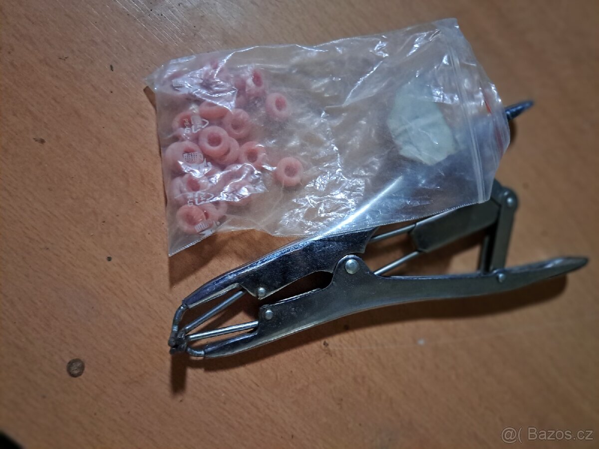 Kastrsční kleště na beránky a kozlíky