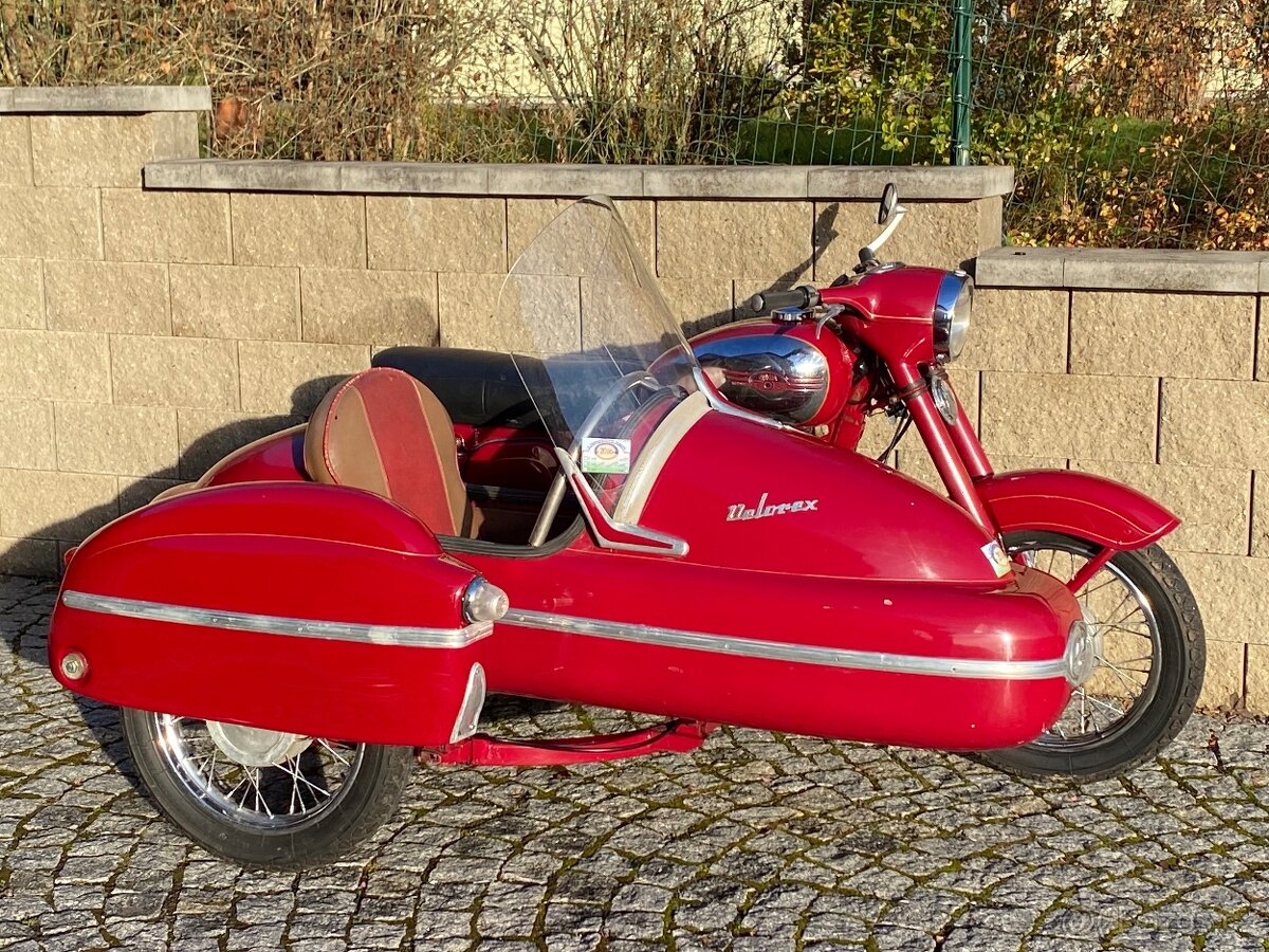 Jawa 250 velorex , sidecar
