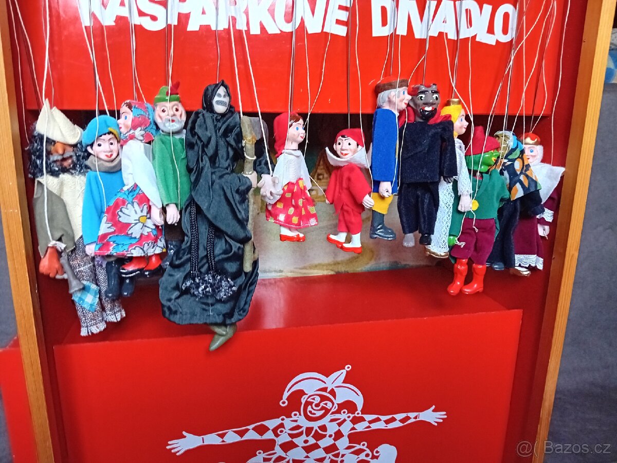 LOUTKOVÉ DIVADLO - 14 Ks loutek - Vše v textu