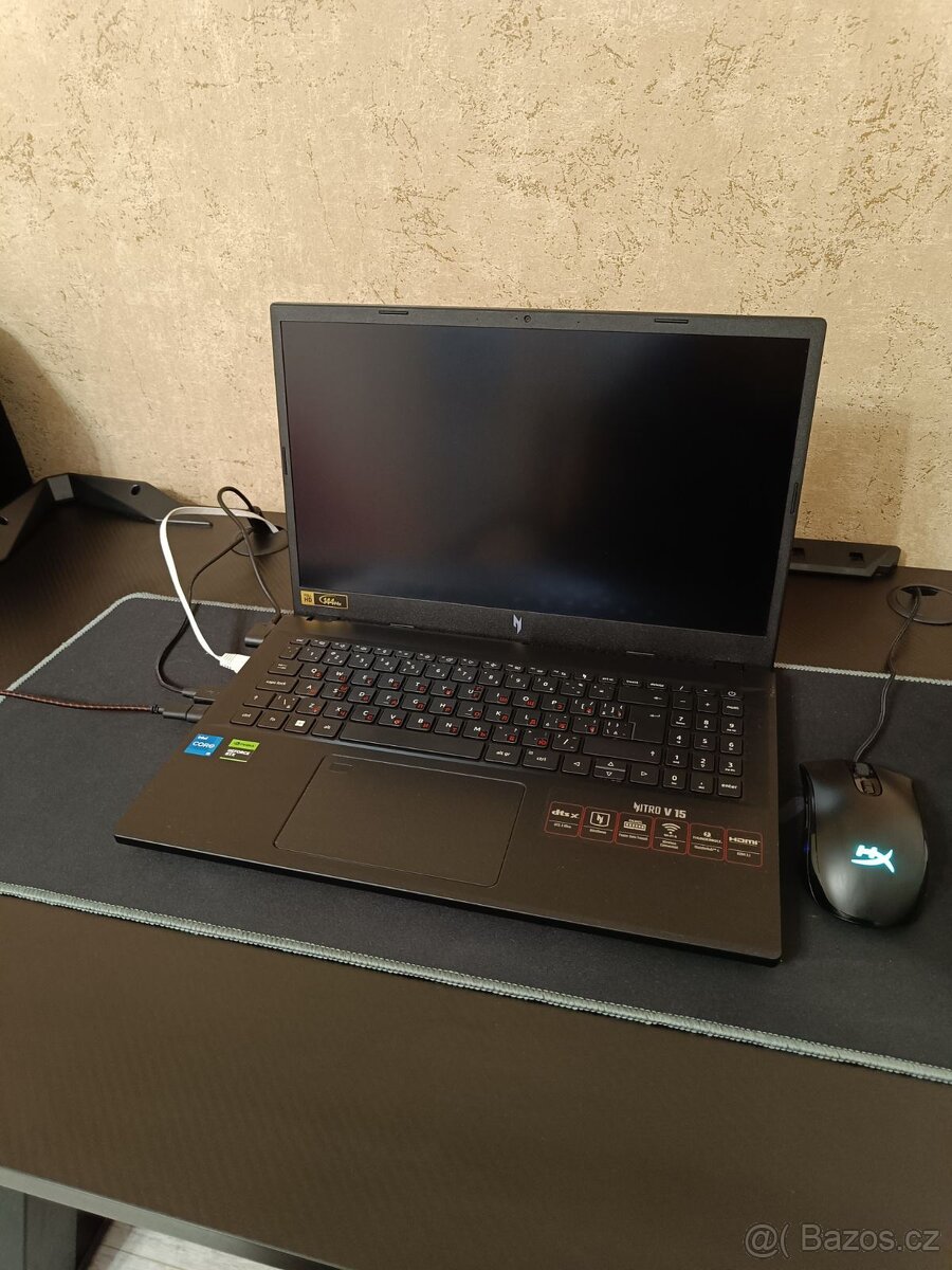 Prodám herní notebook Acer Nitro V15