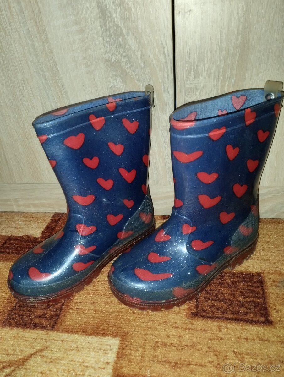 Dívčí blikající srdíčkové holínky 29