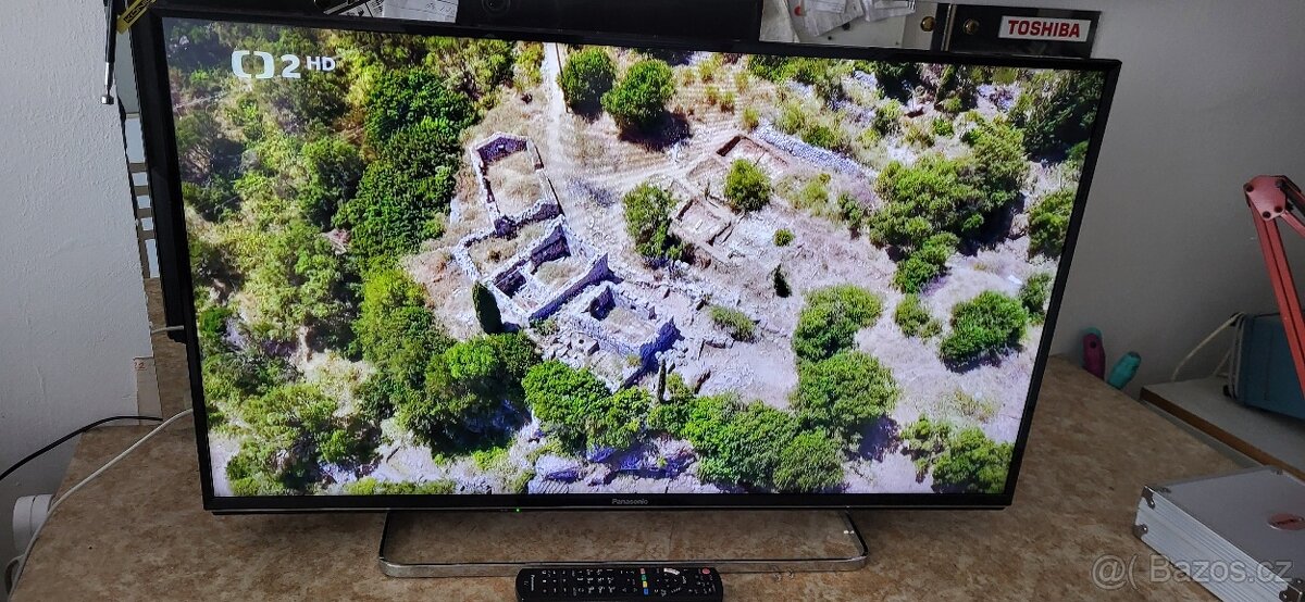 Prodám Smart LED TV Panasonic 40" 100cm DVB-T2