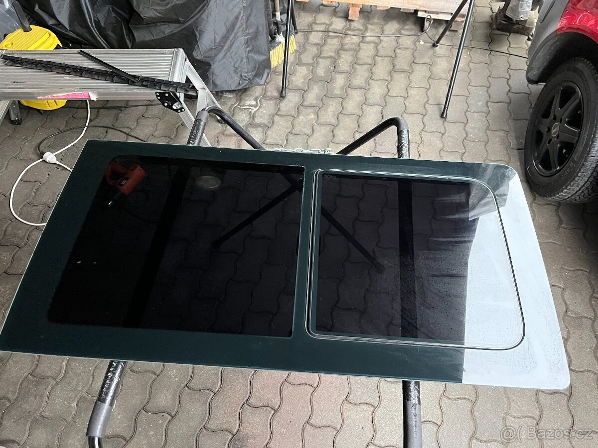 boční sklo vw t5 posuvném sklo levé -použité originál