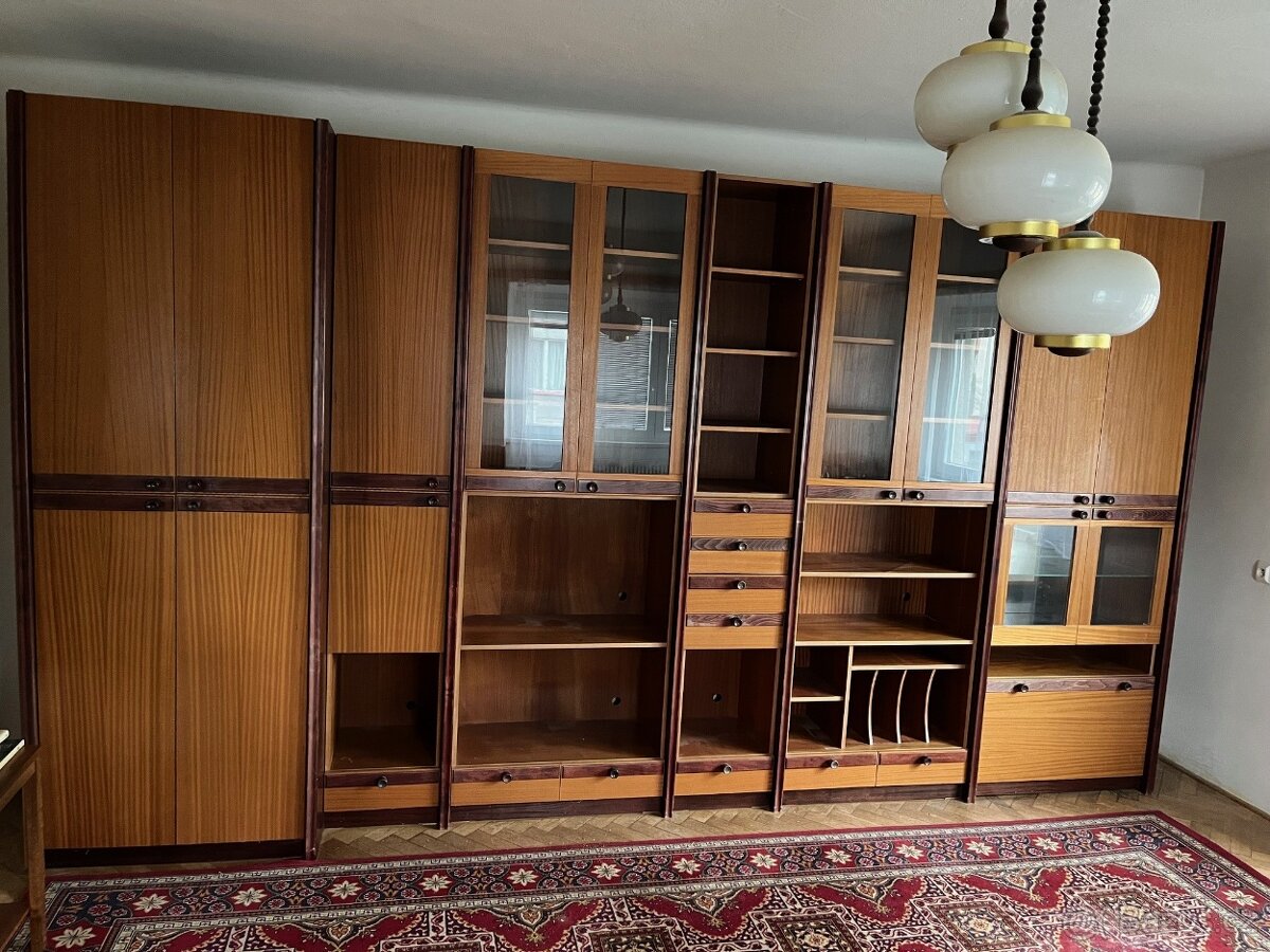 Daruji nábytek - vlastní odvoz podmínkou, Písek