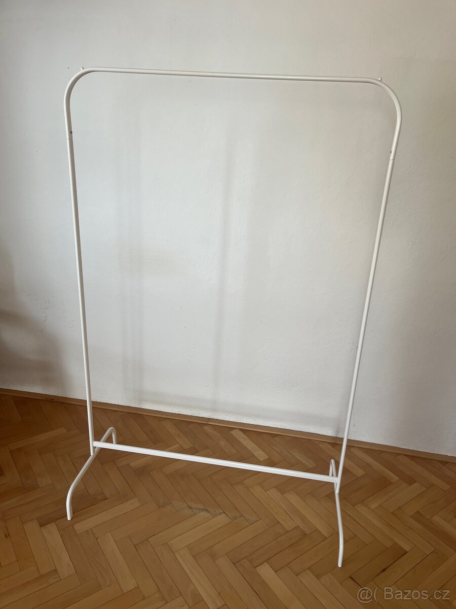 Štendr + 10 ramínek