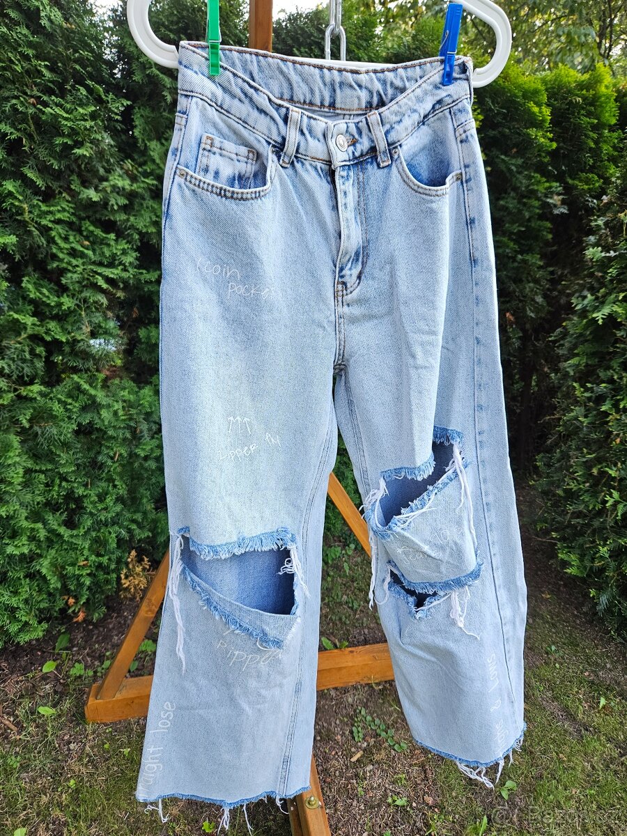 Široké, trhané džíny Denim vel. 36