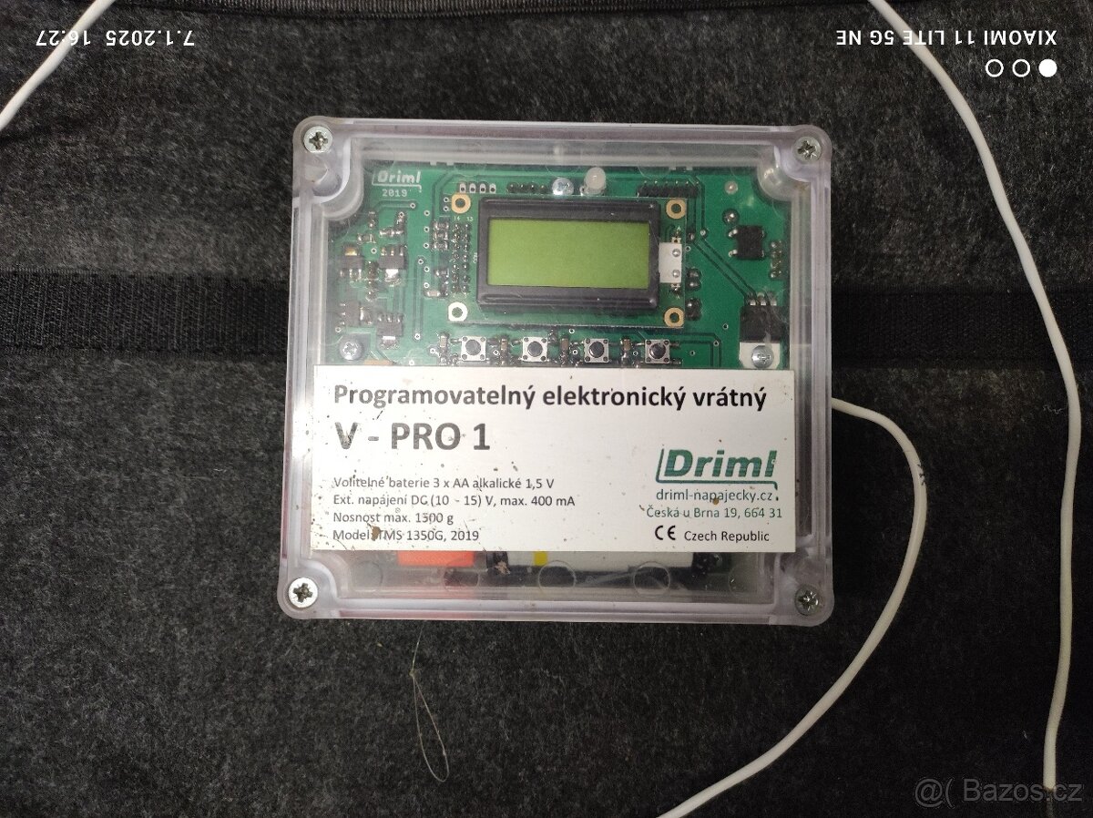 Automaticky uzavíratelná vrátka pro slepice