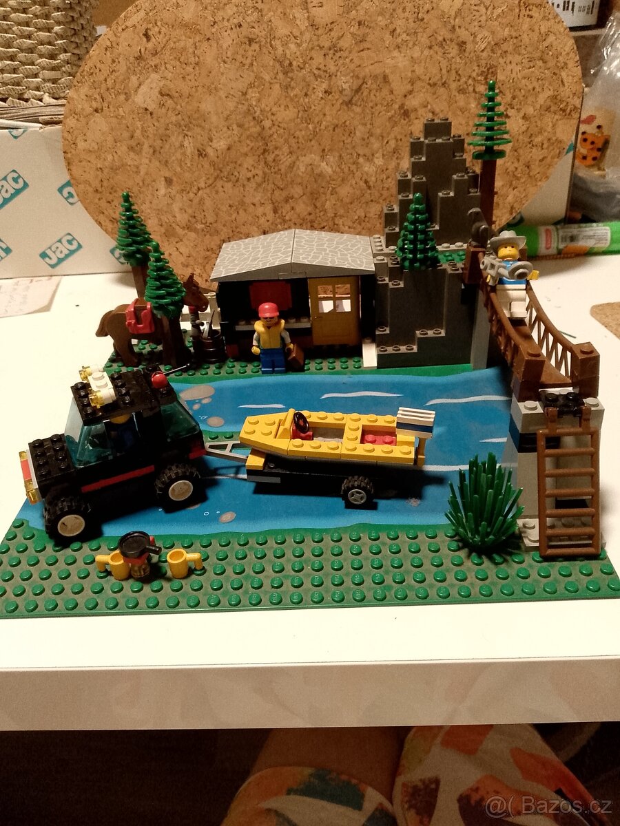 Lego mountain river