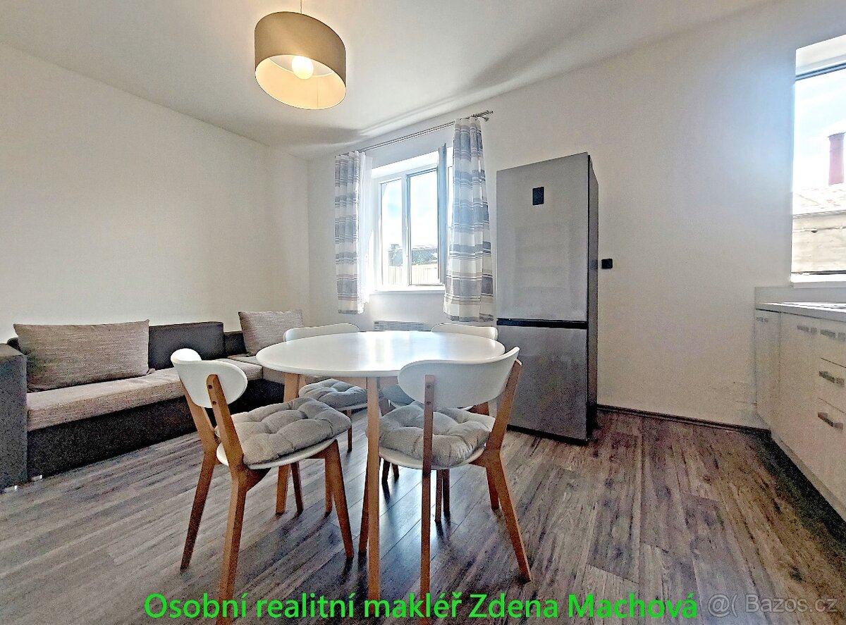 Pronájem zařízeného bytu 2kk, ul. Hornoměcholupská, Praha 10