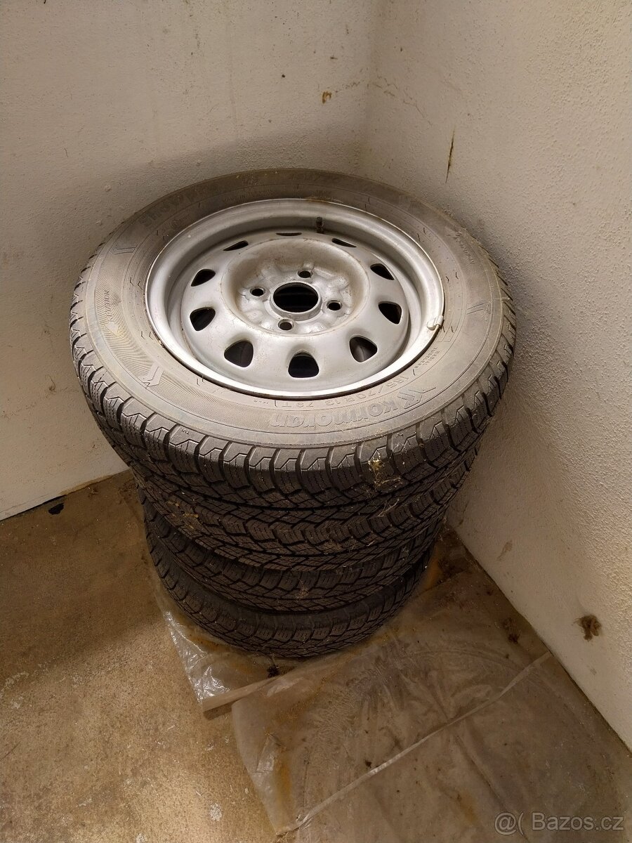 Prodáme 4x komplet zimní kola na Škoda Felicia,apd...