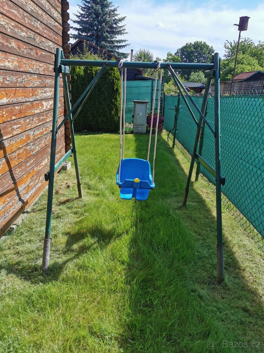 Houpačka pro děti od 1 roku