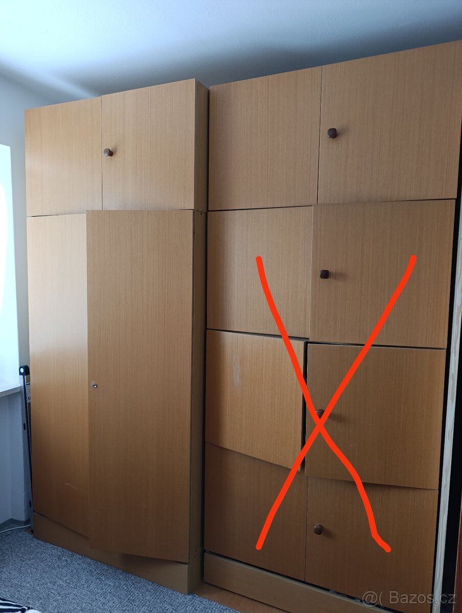 Universal nábytek