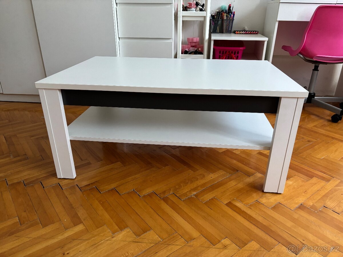 Konferenční stůl