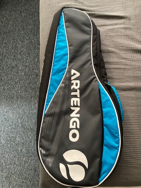 Prodám tenisový batoh ARTENGO dětský