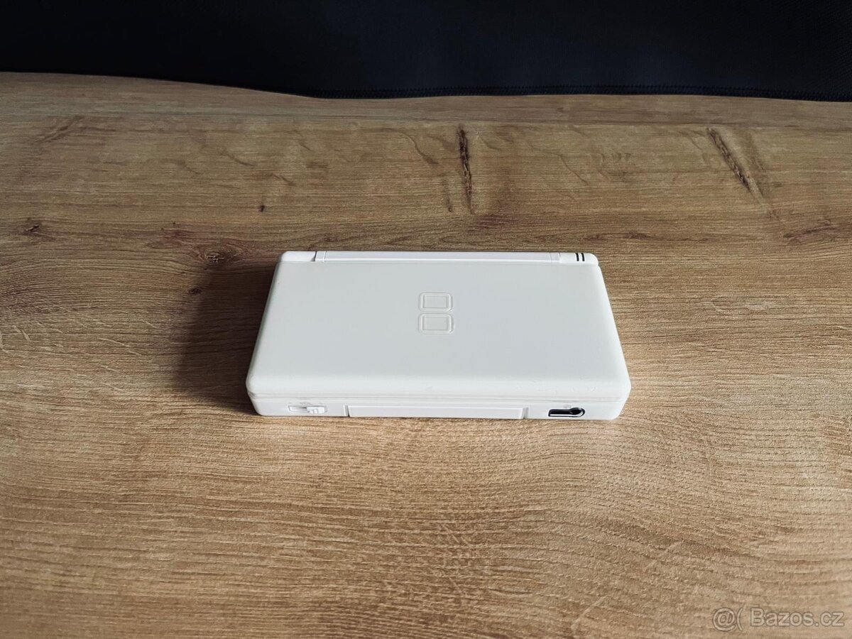 Nintendo DS Lite bílé
