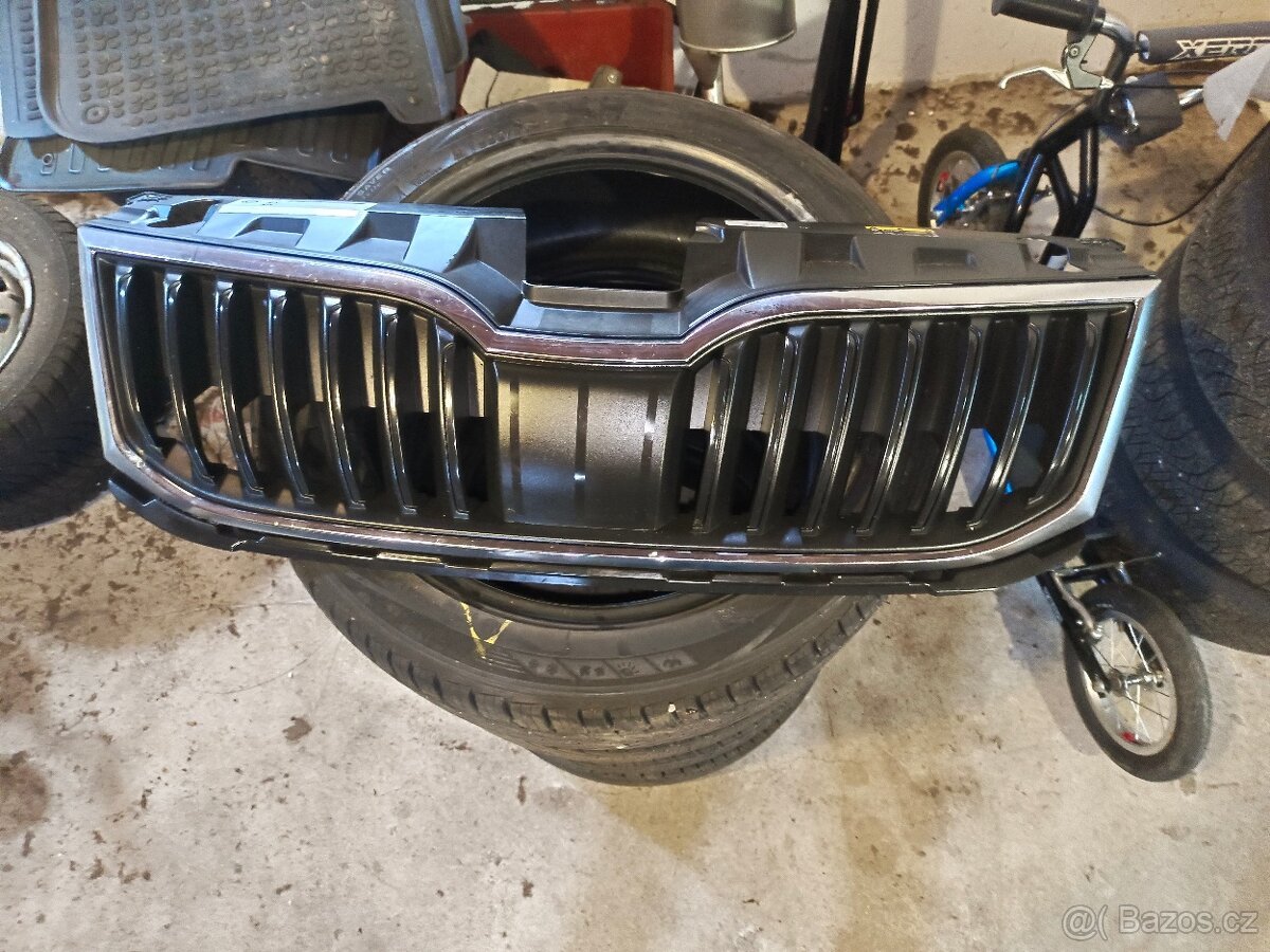 Maska Octavia III facelift