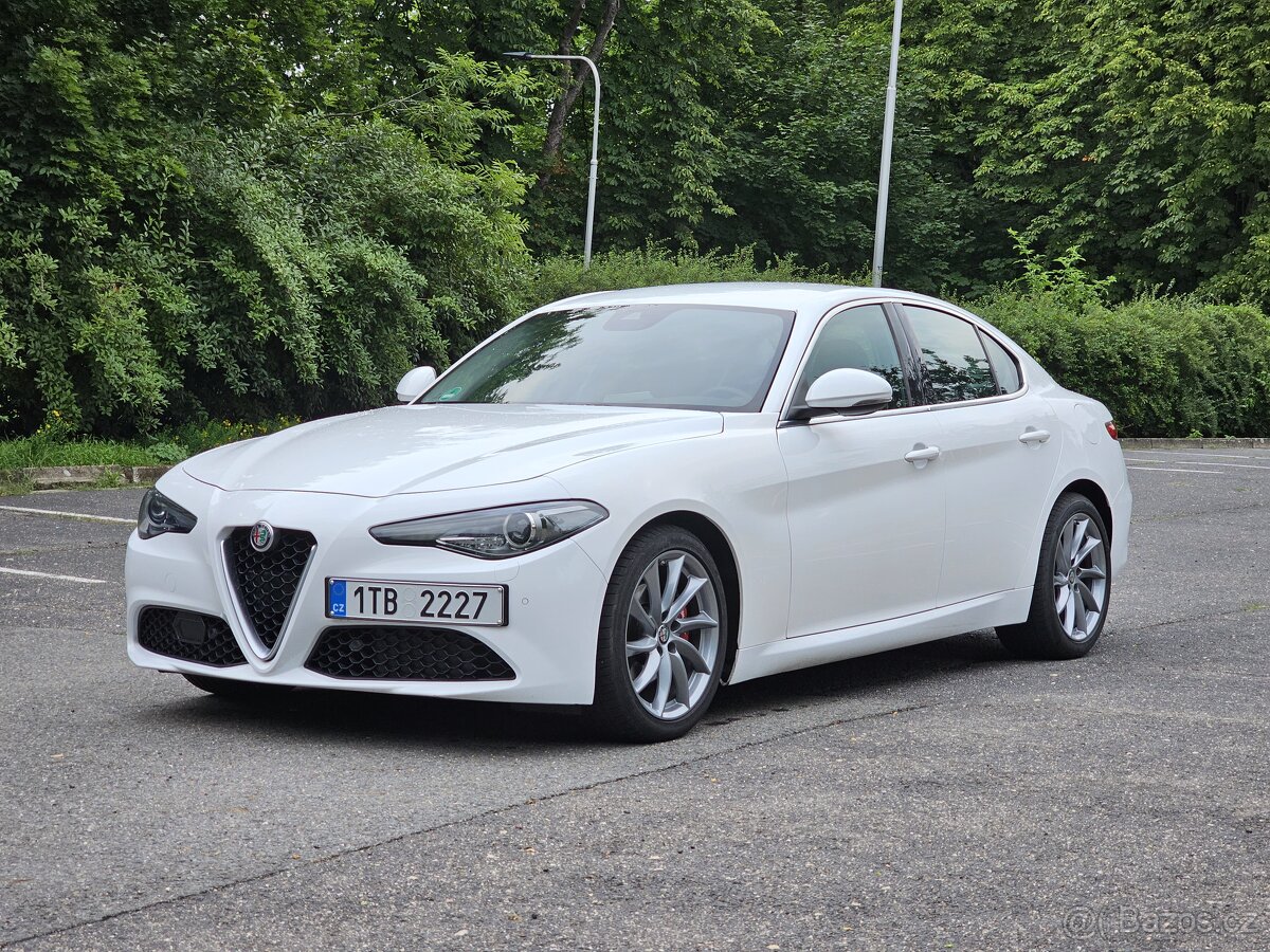 Alfa Romeo Giulia 2.2 JTDm Super 180hp, CZ původ