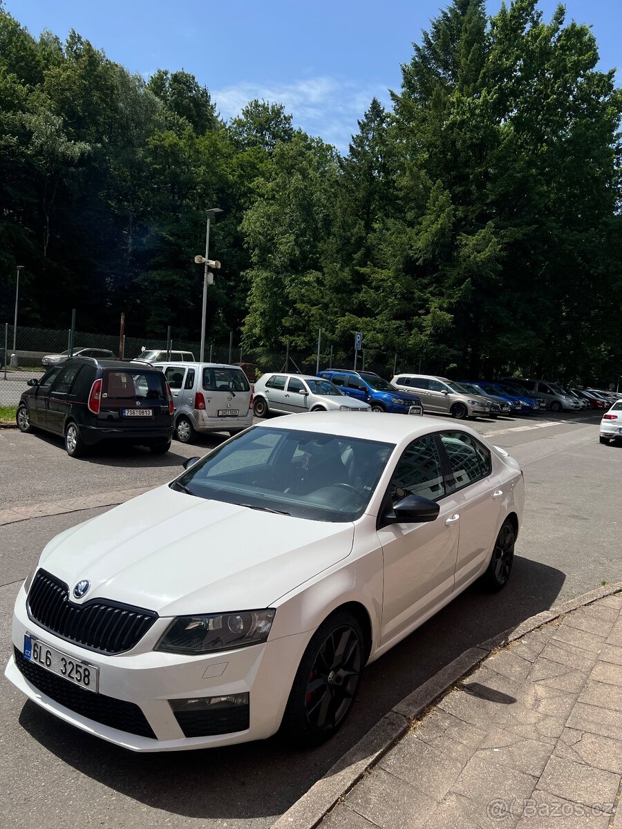 OCTAVIA 3 RS
