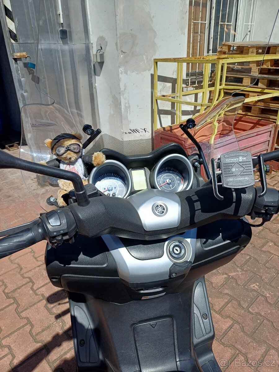 Yamaha X Max 250