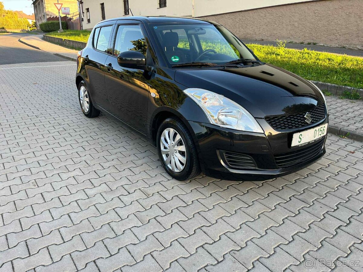 Suzuki Swift,1.2 benzín,klima,