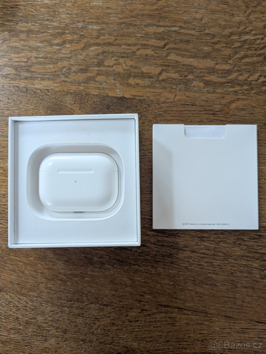 Apple AirPods Pro (1. generace, Lightning, 2021)